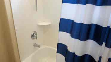 Casita w/ Full Bath in Luxury Home