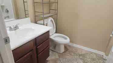 Casita w/ Full Bath in Luxury Home