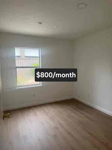 Room for Rent in Riverside