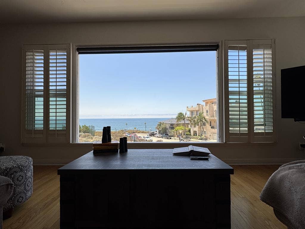 Private room, ocean-view home