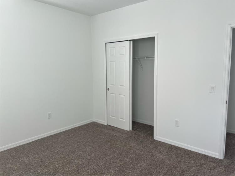 Great Room for rent in Minneola,FL