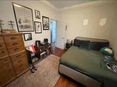 Roommate Needed near Wicker Park!