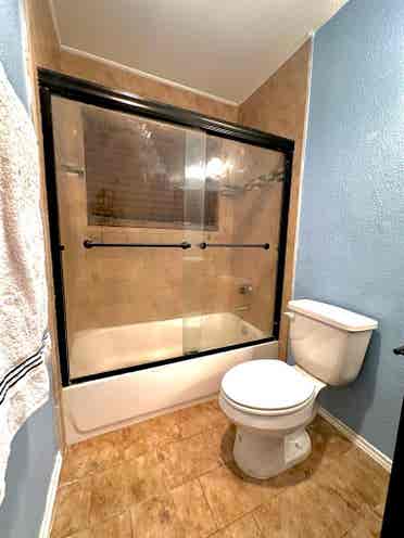Private Bed & Bath | Utilities Incl