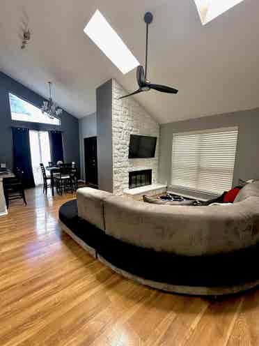 Private Bed & Bath | Utilities Incl