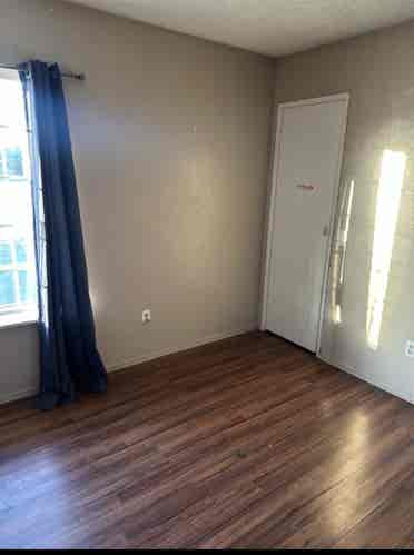 Room for rent!