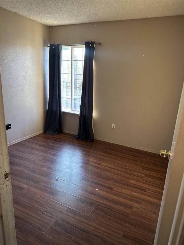 Room for rent!