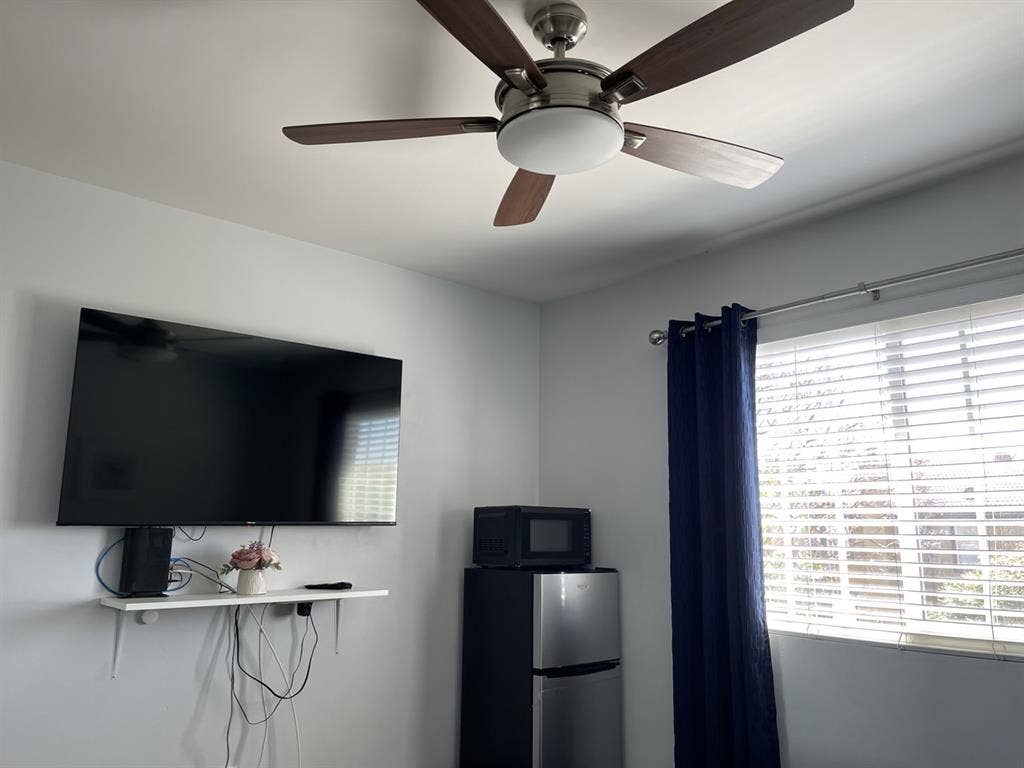Furnished room in ocean view hills