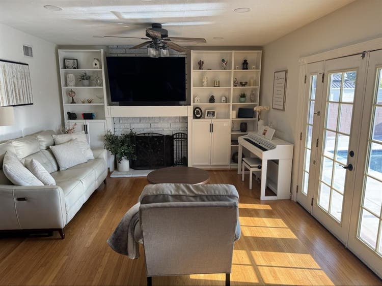 Rooms in Covina, CA