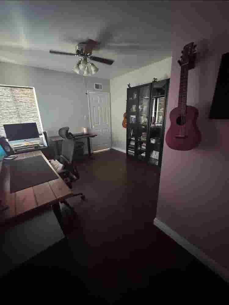 Rooms in Covina, CA