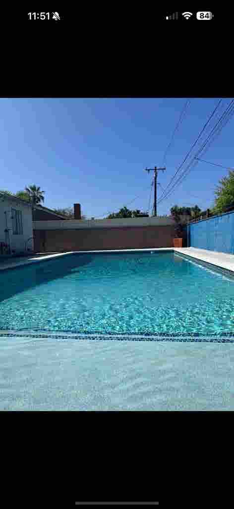 Rooms in Covina, CA