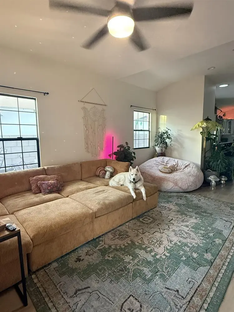 Split bath house with me