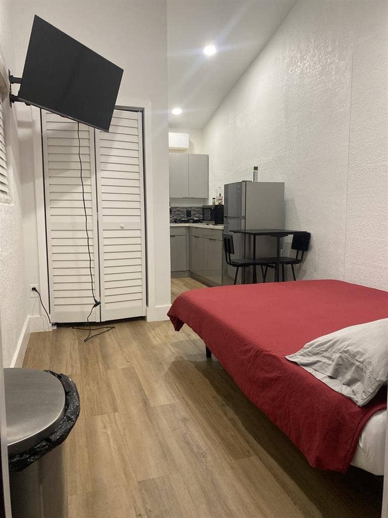 Guest house studio in Miami