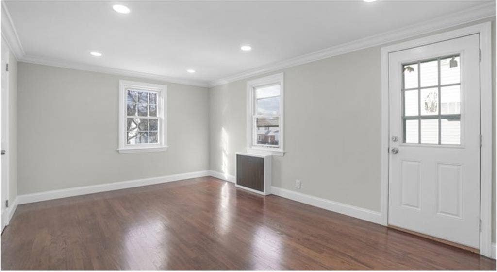 Master Bedroom Rent