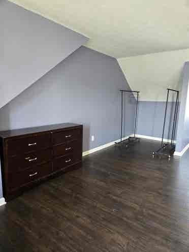 Huge furnished bedroom!!