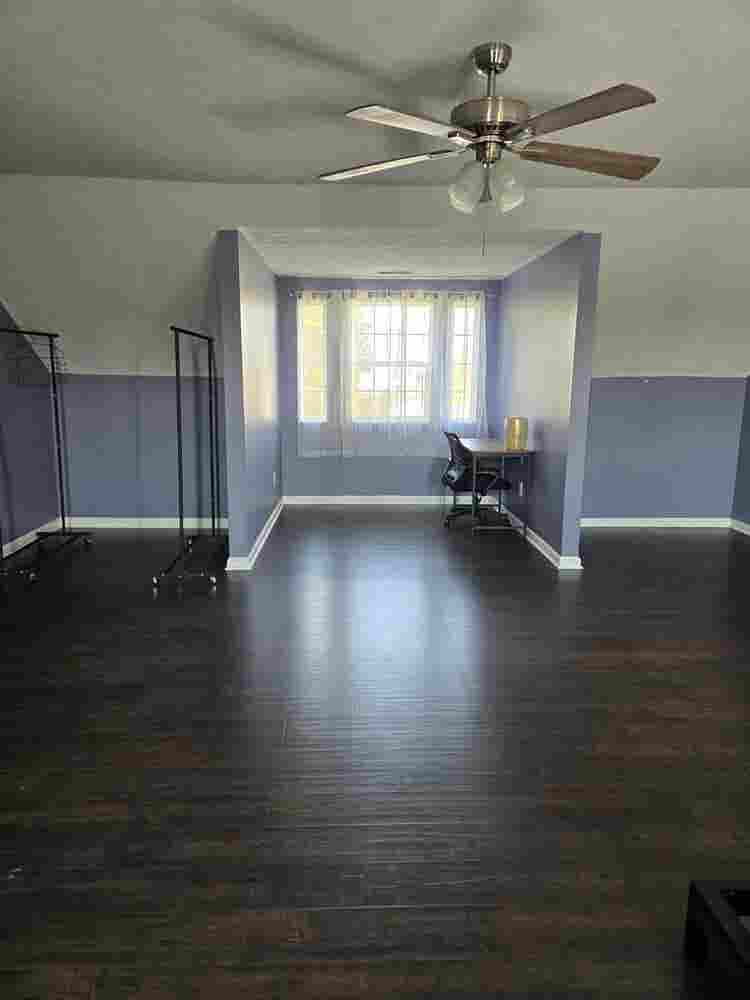 Huge furnished bedroom!!