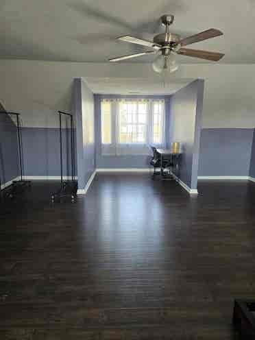 Huge furnished bedroom!!
