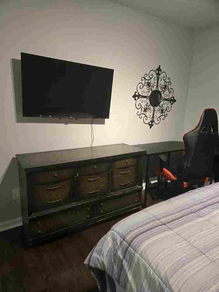 Furnished bedroom!!