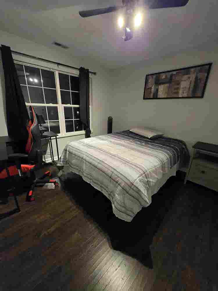 Furnished bedroom!!