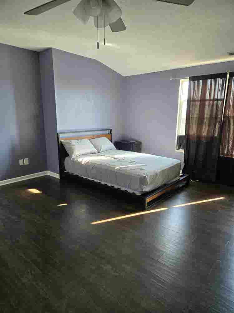 Huge furnished bedroom!!
