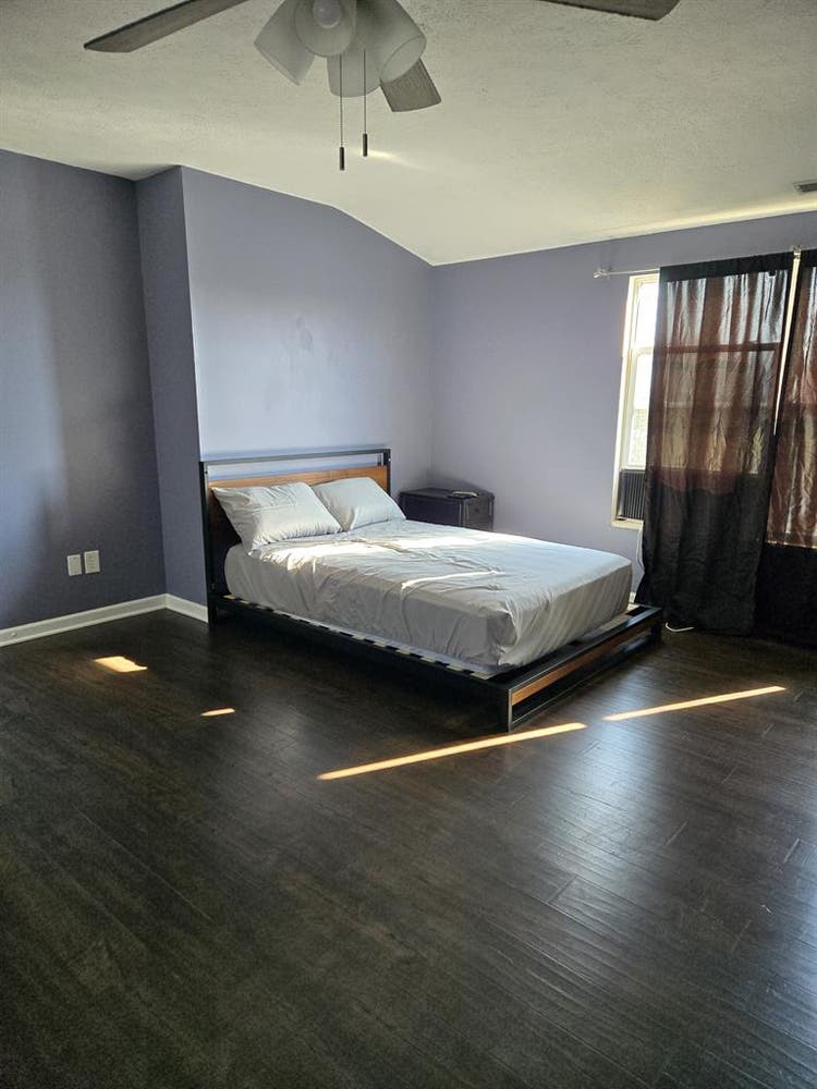 Huge furnished bedroom!!