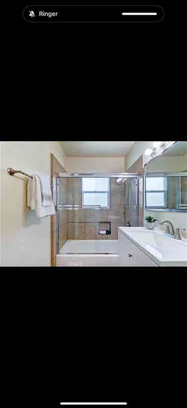 Condo 5 minutes from the beach!