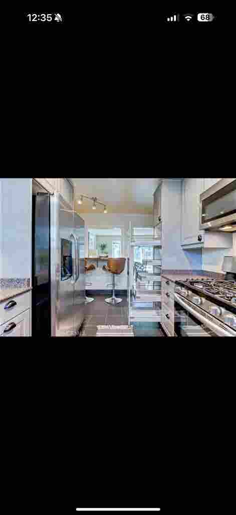 Condo 5 minutes from the beach!
