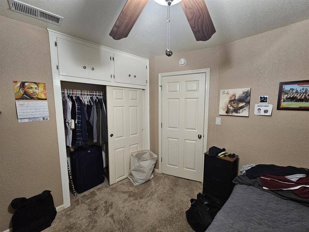 Single Room in the McLane Area