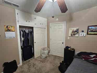 Single Room in the McLane Area