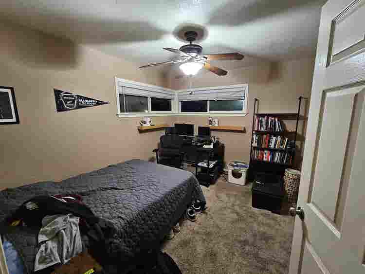 Single Room in the McLane Area