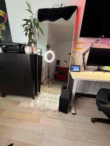 Subletting room in East Williams