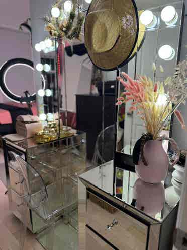 Subletting room in East Williams