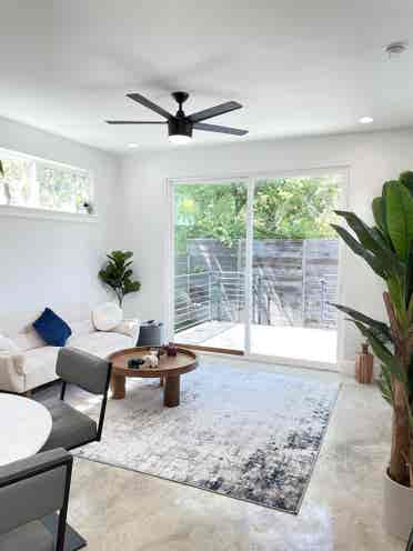 Mueller / MLK room for rent