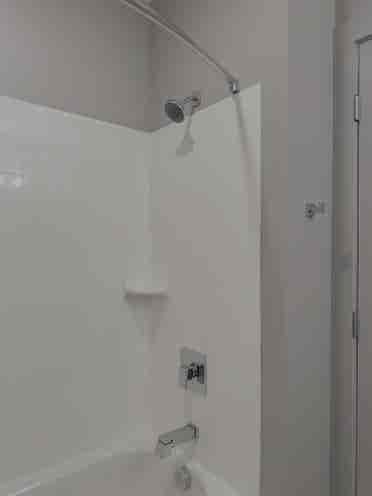 All Utilities Included- Luxury IBIB