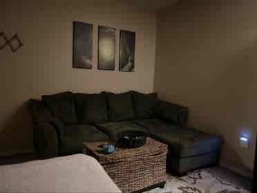 Nice large room at Kirby and Quince