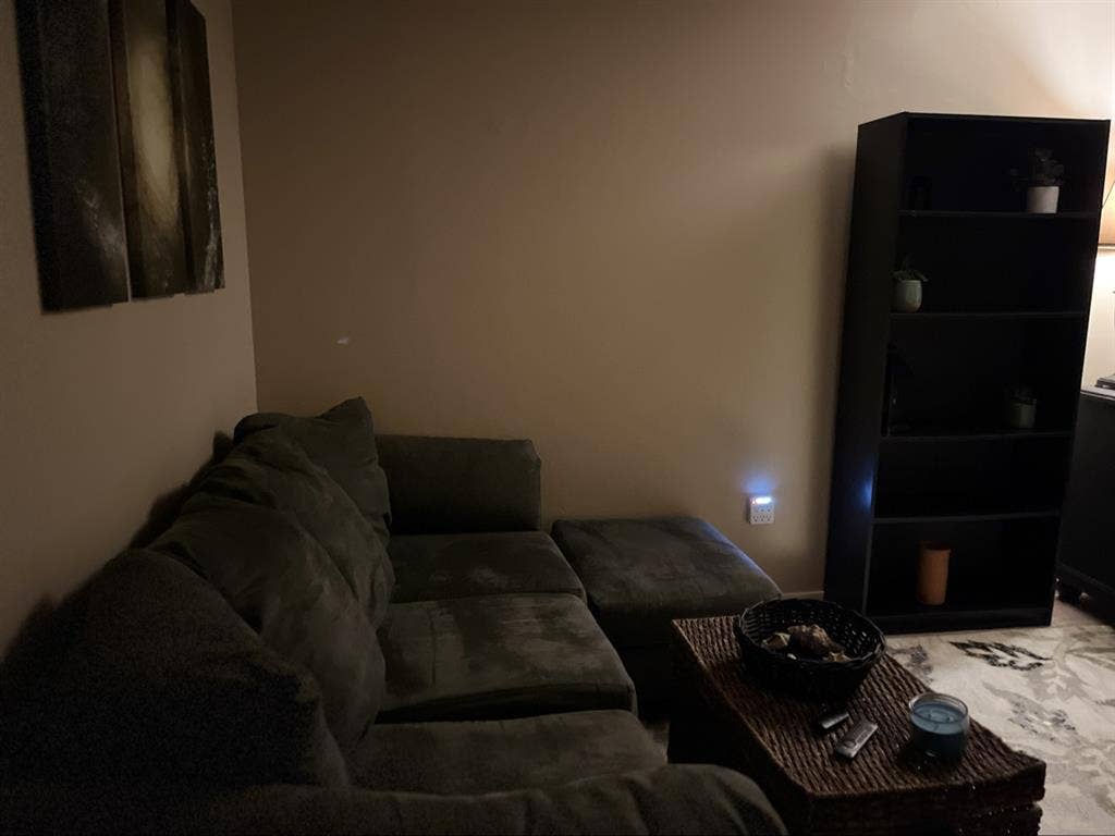 Nice large room at Kirby and Quince