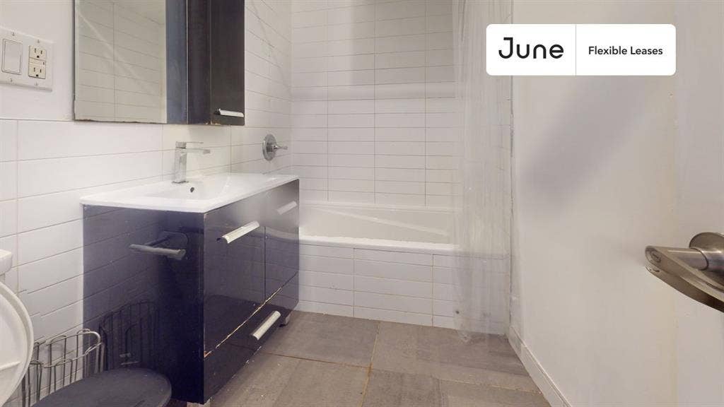 3 BR in New York City