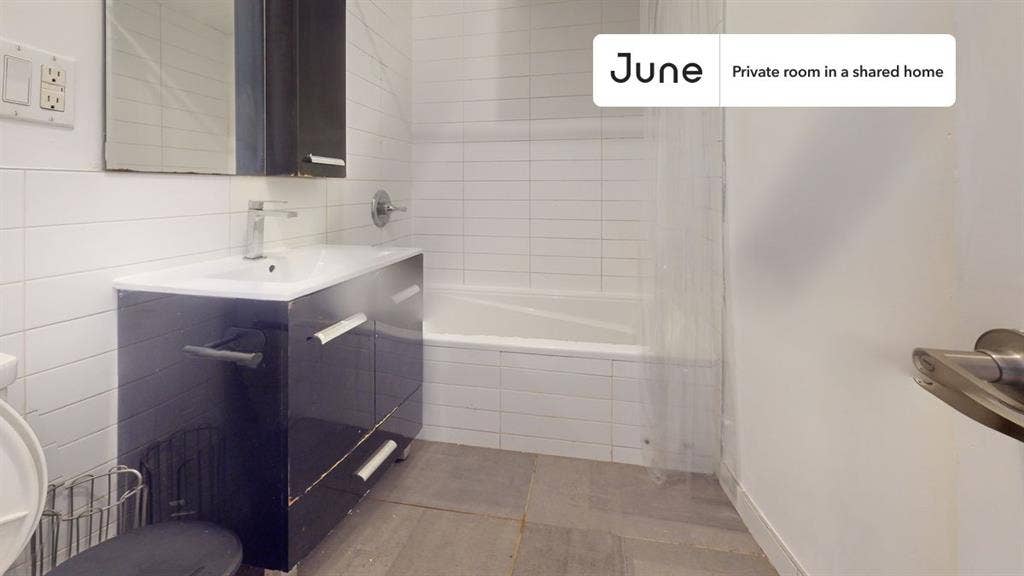 3 BR in New York City