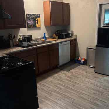 Looking for a renter in Roseville!