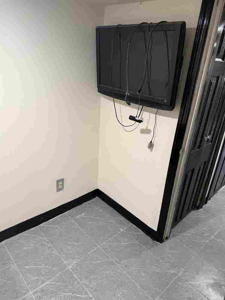 New Cozy basement apartment