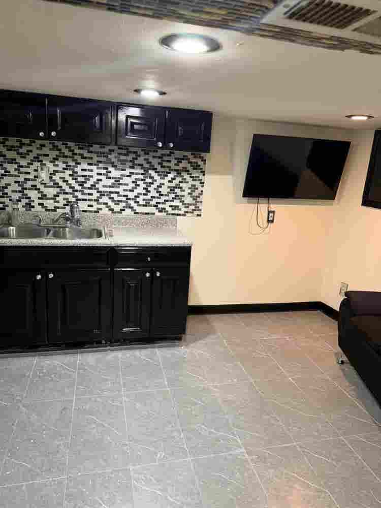 New Cozy basement apartment