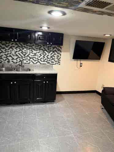 New Cozy basement apartment