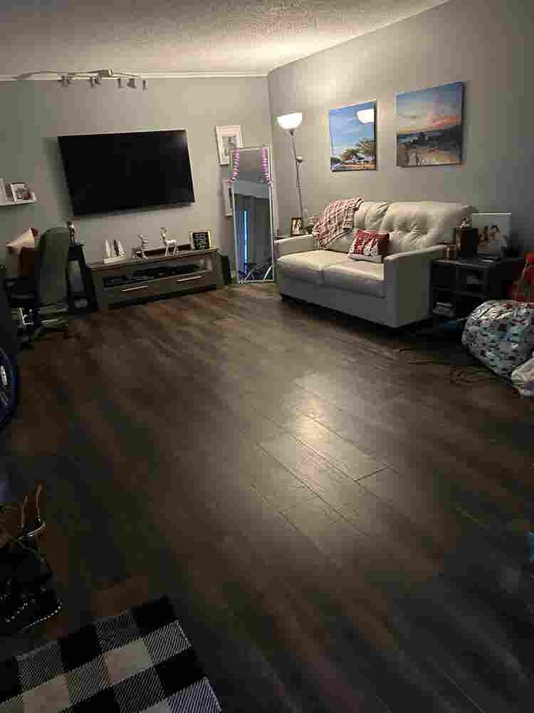 Master bedroom for rent