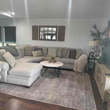 Female Roommate Springtown TX