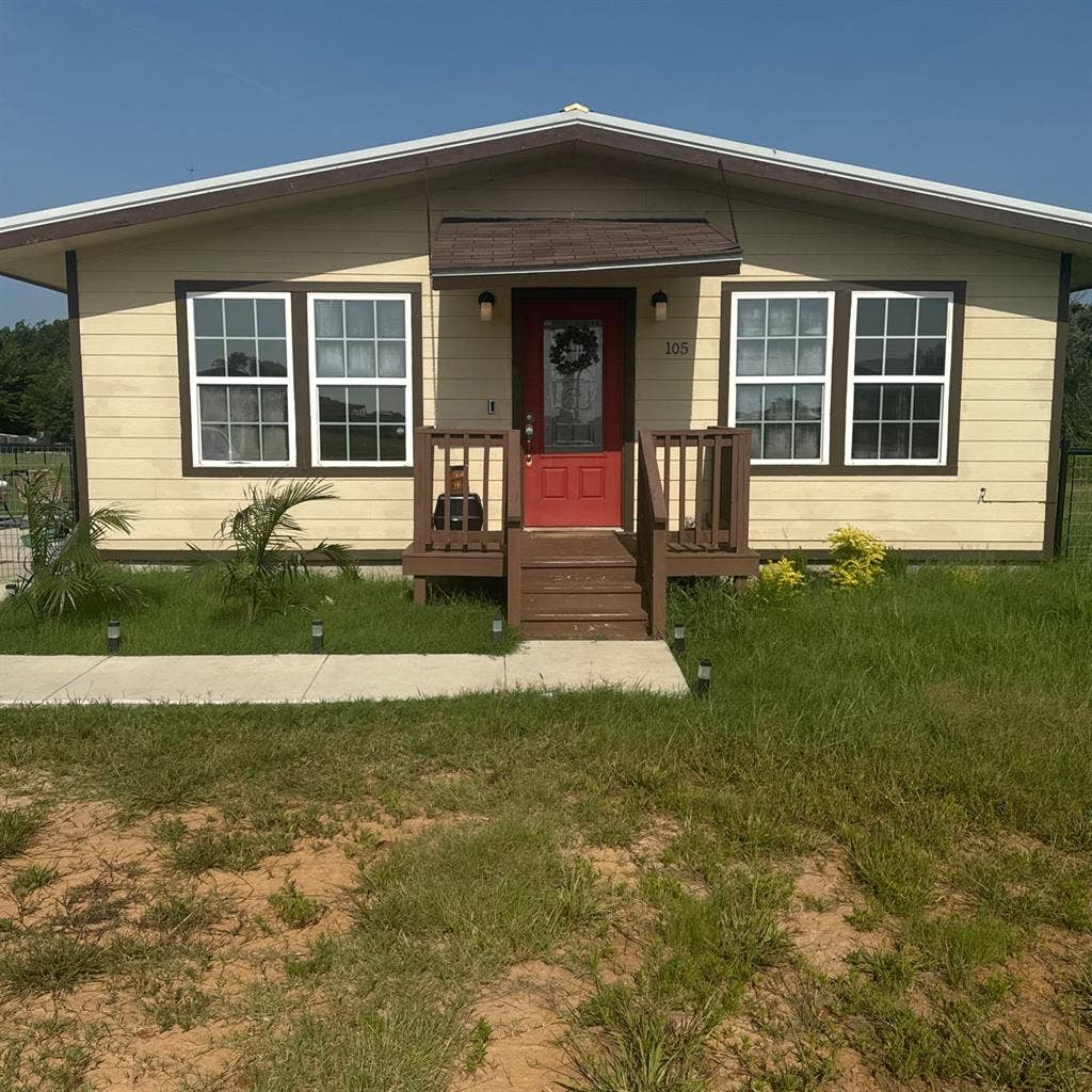 Female Roommate Springtown TX