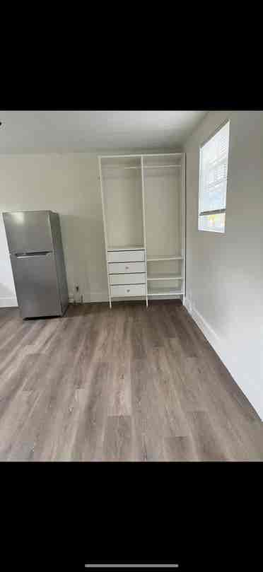 Studio In Lauderhill FL Available