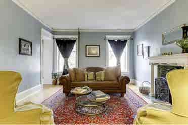 3BR Brownstone in Summit Hill