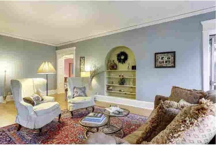 3BR Brownstone in Summit Hill