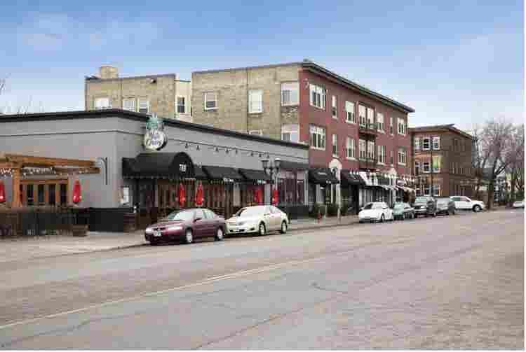 3BR Brownstone in Summit Hill