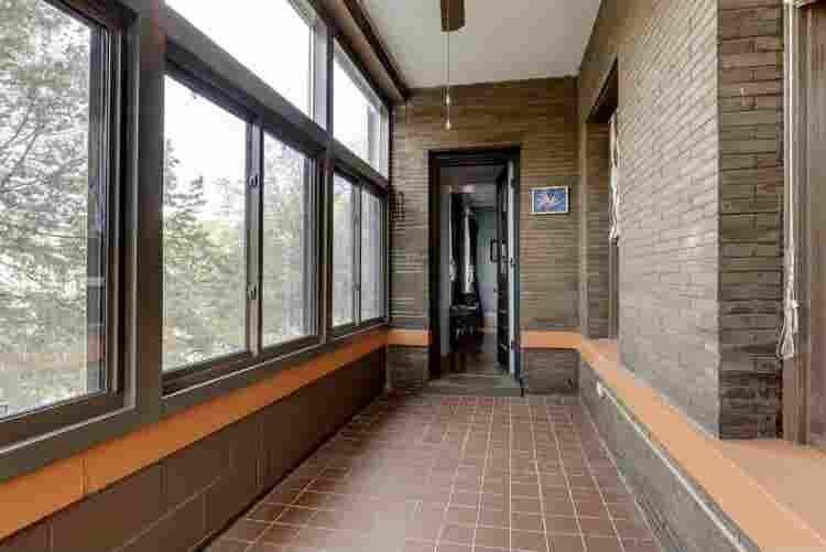 3BR Brownstone in Summit Hill