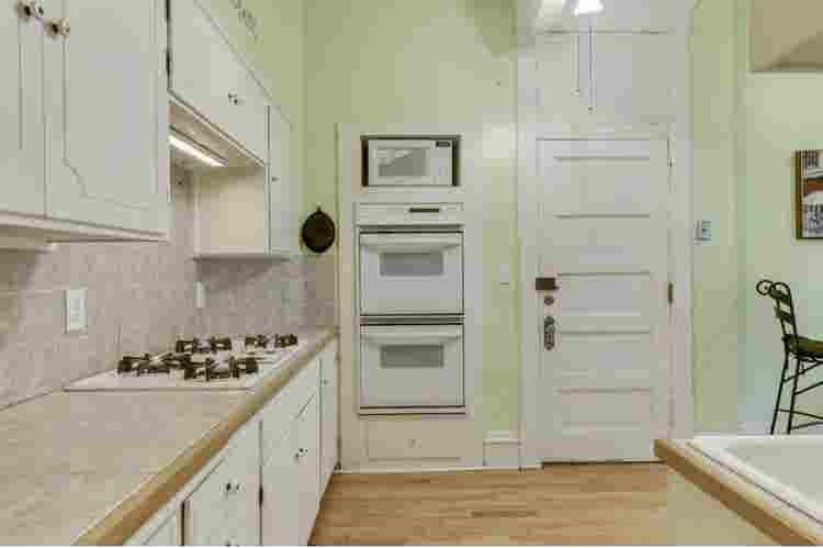 3BR Brownstone in Summit Hill